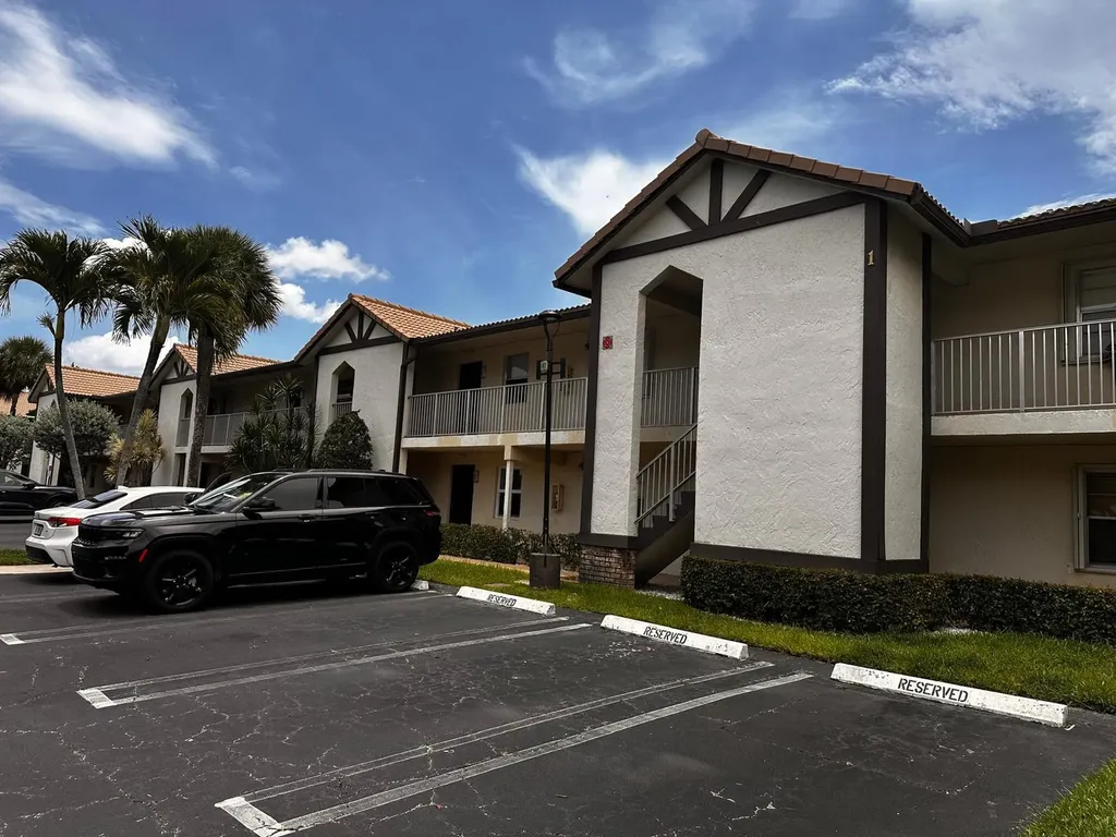 2423 NW 89th Drive Coral Springs FL 33065
