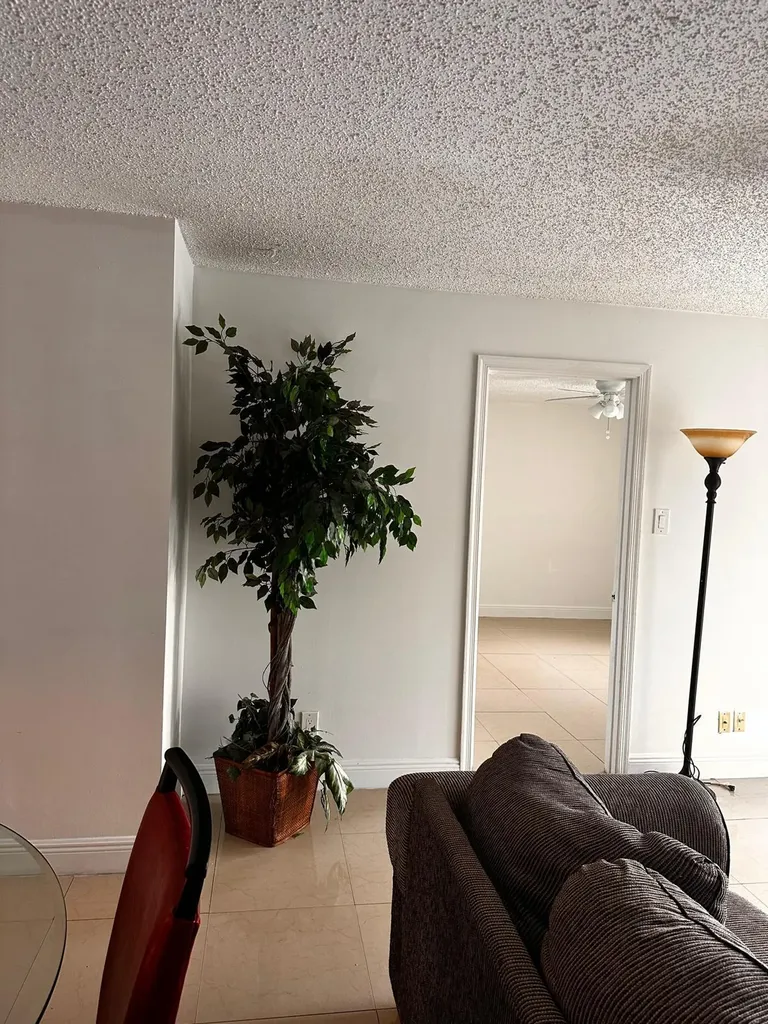 2423 NW 89th Drive Coral Springs FL 33065