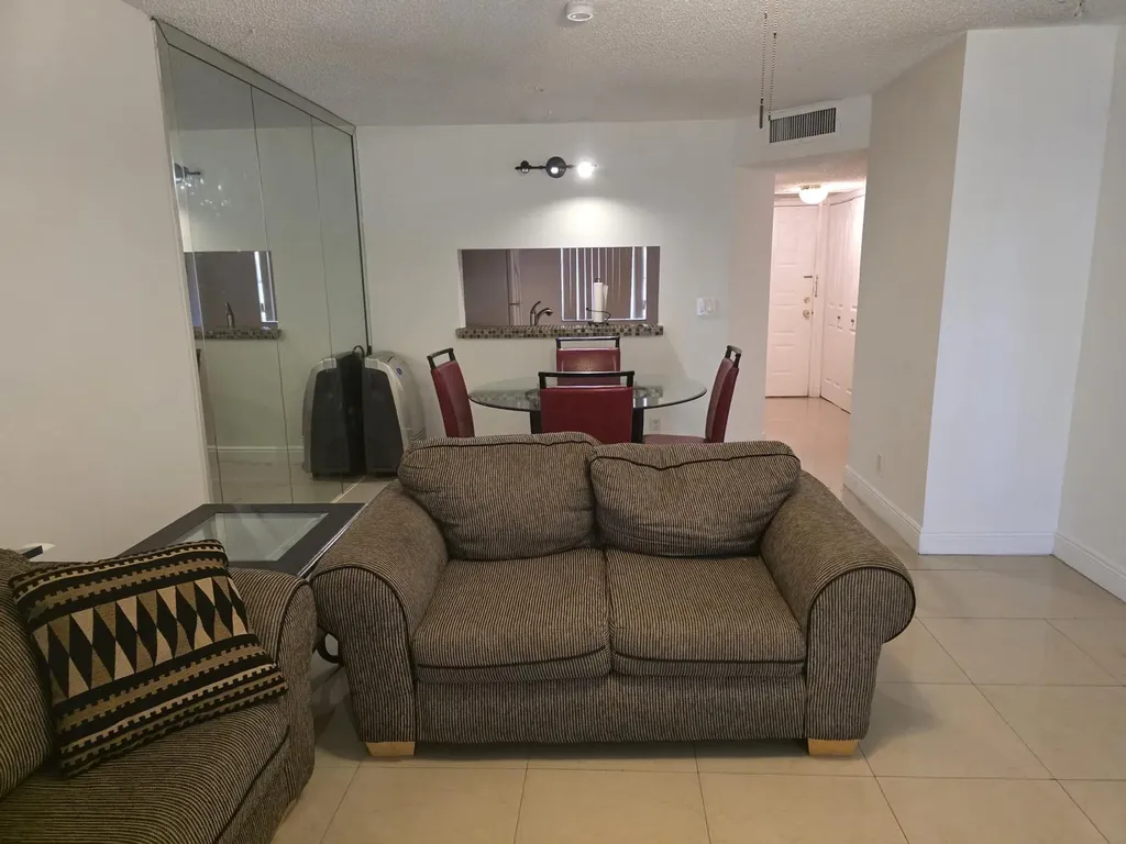 2423 NW 89th Drive Coral Springs FL 33065