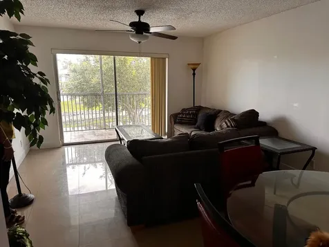 2423 NW 89th Drive Coral Springs FL 33065