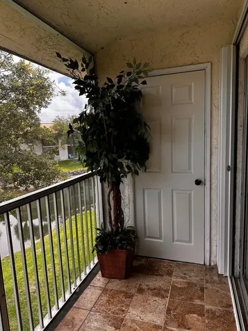2423 NW 89th Drive Coral Springs FL 33065