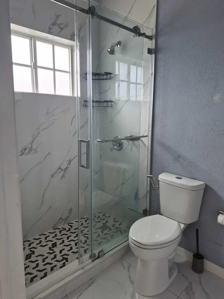 7211 NW 174th Terrace Hialeah FL 33015
