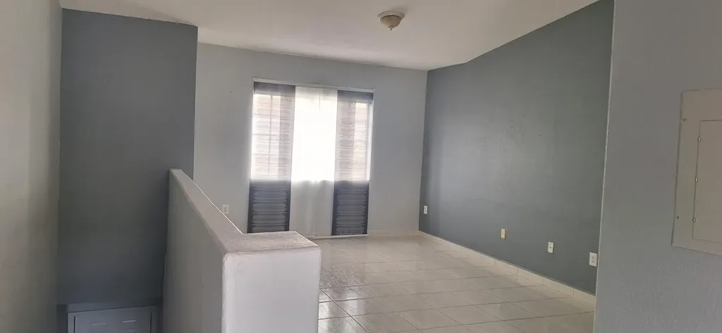 7211 NW 174th Terrace Hialeah FL 33015