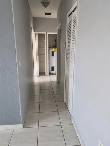 7211 NW 174th Terrace Hialeah FL 33015