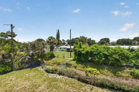 708 SW Gardens Boulevard Palm City FL 34990