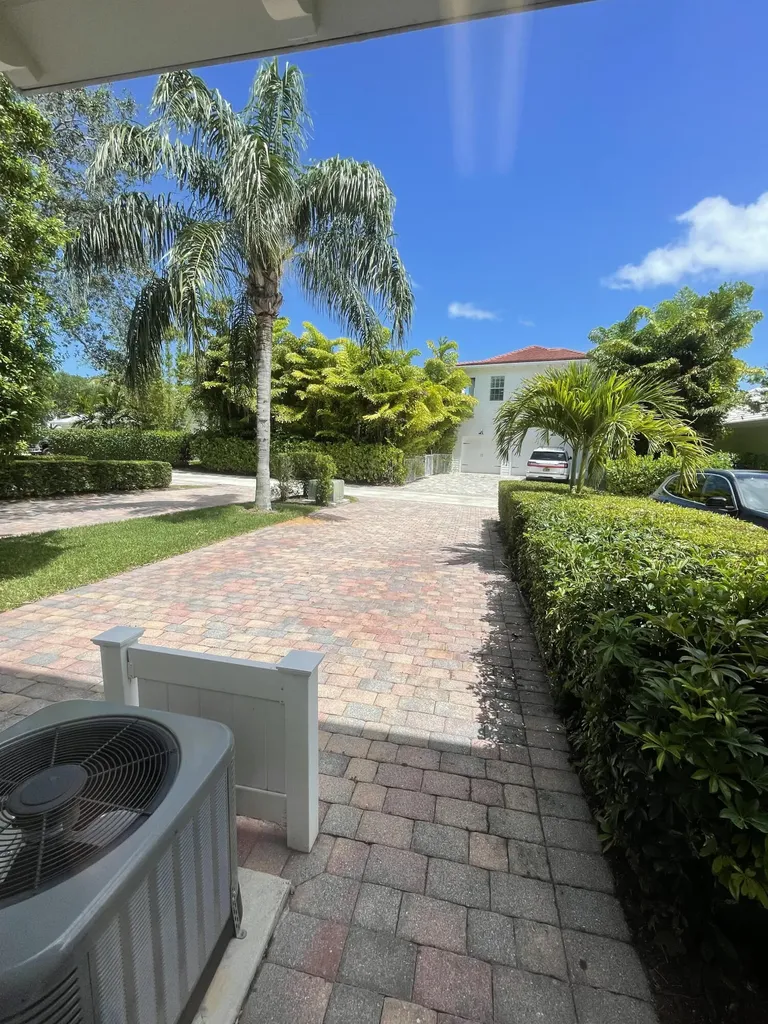 2857 E Community Drive Jupiter FL 33458