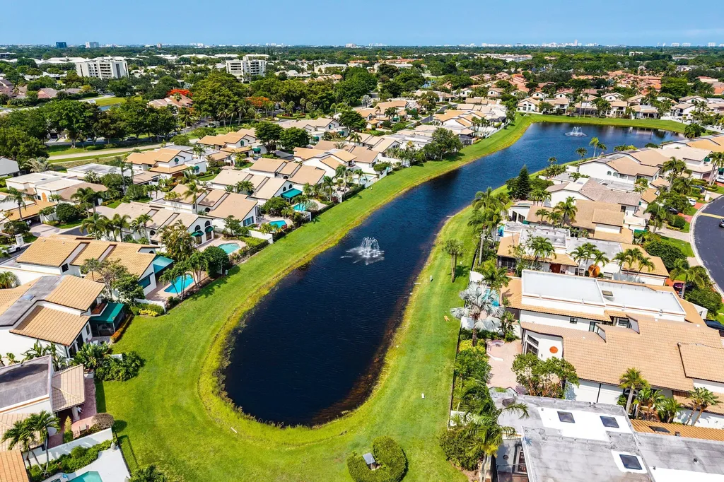 6495 Via Rosa Boca Raton FL 33433