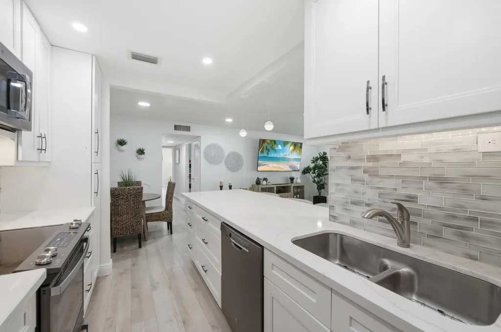 957 Circle Drive Delray Beach FL 33445