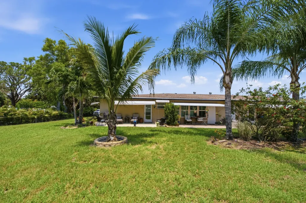 957 Circle Drive Delray Beach FL 33445