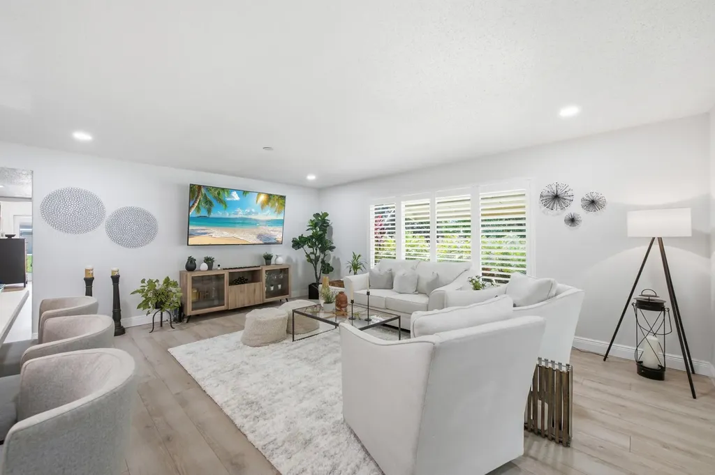 957 Circle Drive Delray Beach FL 33445