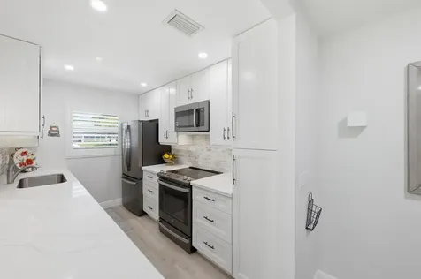 957 Circle Drive Delray Beach FL 33445