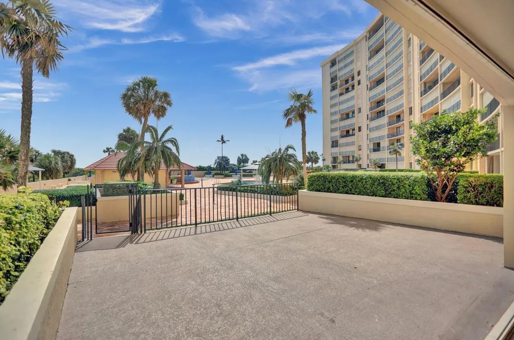 100 Ocean Trail Way Jupiter FL 33477