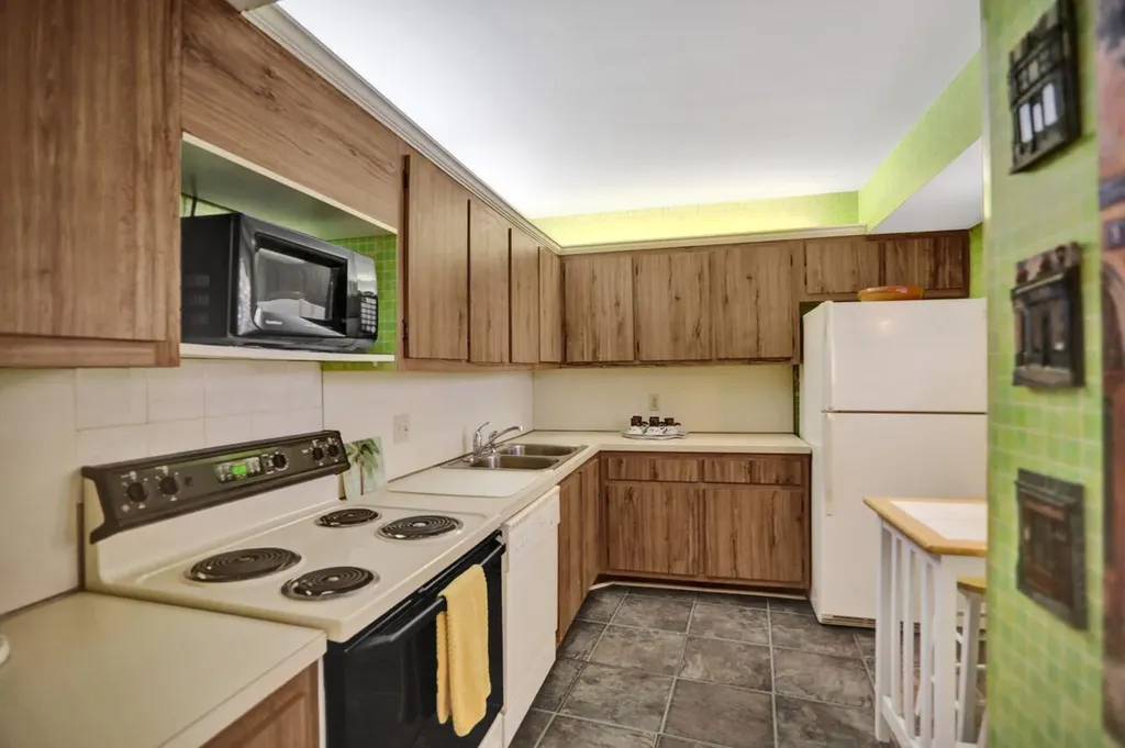 100 Ocean Trail Way Jupiter FL 33477