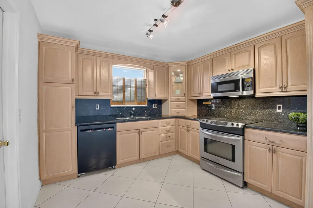 4599 Betelnut Street Boca Raton FL 33428