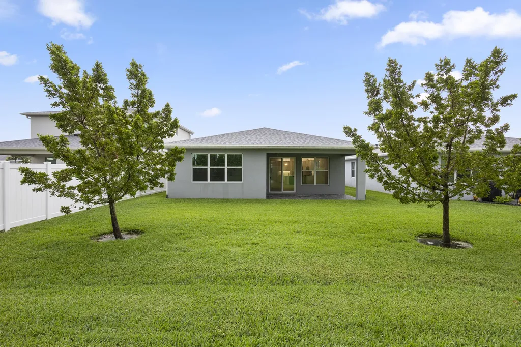 10646 SW Hensley Street Port St Lucie FL 34987