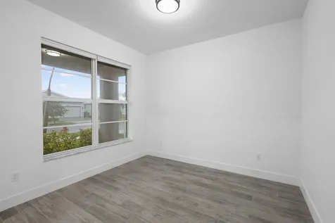 10646 SW Hensley Street Port St Lucie FL 34987