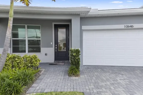 10646 SW Hensley Street Port St Lucie FL 34987