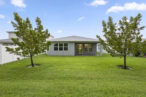 10646 SW Hensley Street Port St Lucie FL 34987