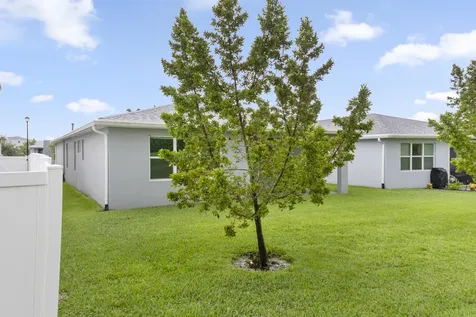 10646 SW Hensley Street Port St Lucie FL 34987