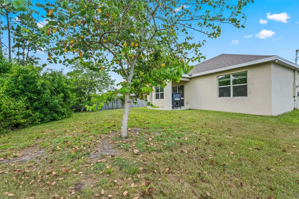1962 SW Delmonico Avenue Port St Lucie FL 34953
