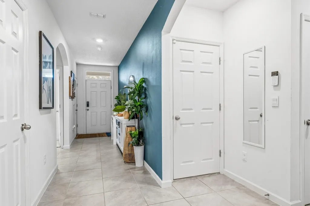 1962 SW Delmonico Avenue Port St Lucie FL 34953