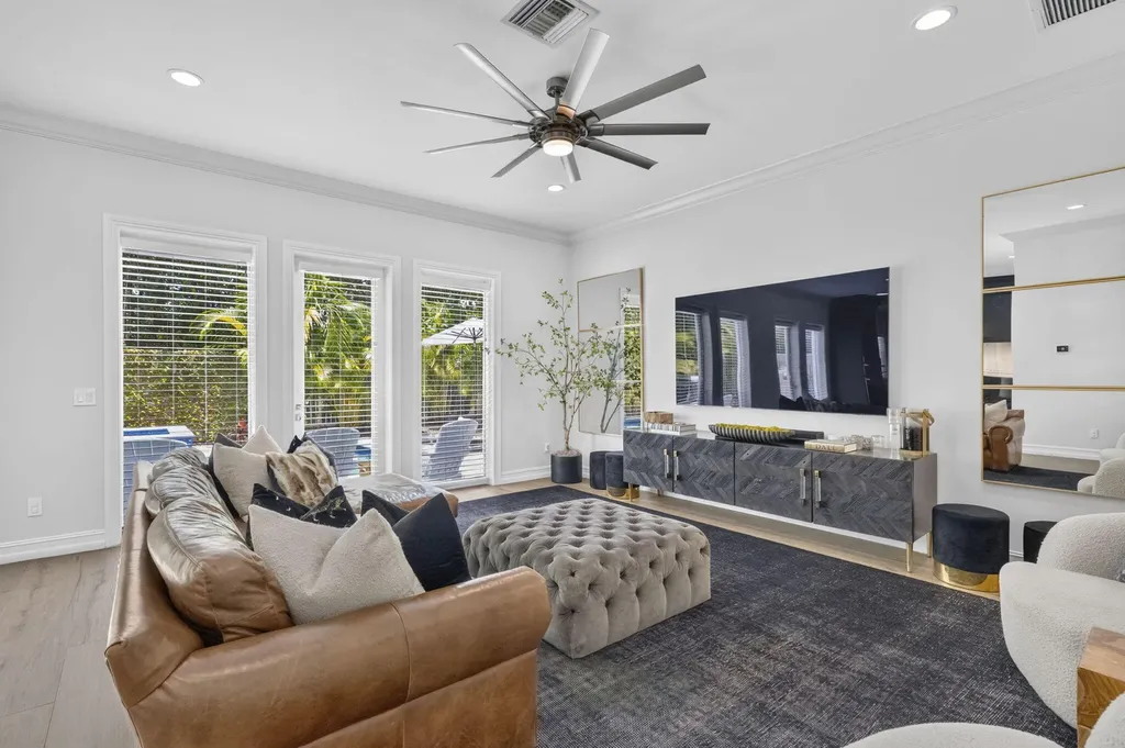 2021 SW 14th Terrace Fort Lauderdale FL 33315