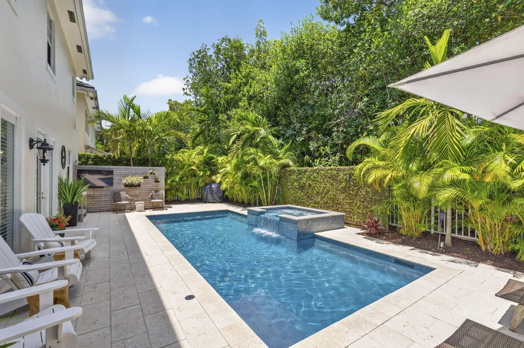 2021 SW 14th Terrace Fort Lauderdale FL 33315