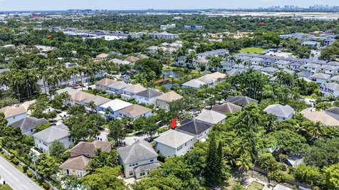 2021 SW 14th Terrace Fort Lauderdale FL 33315