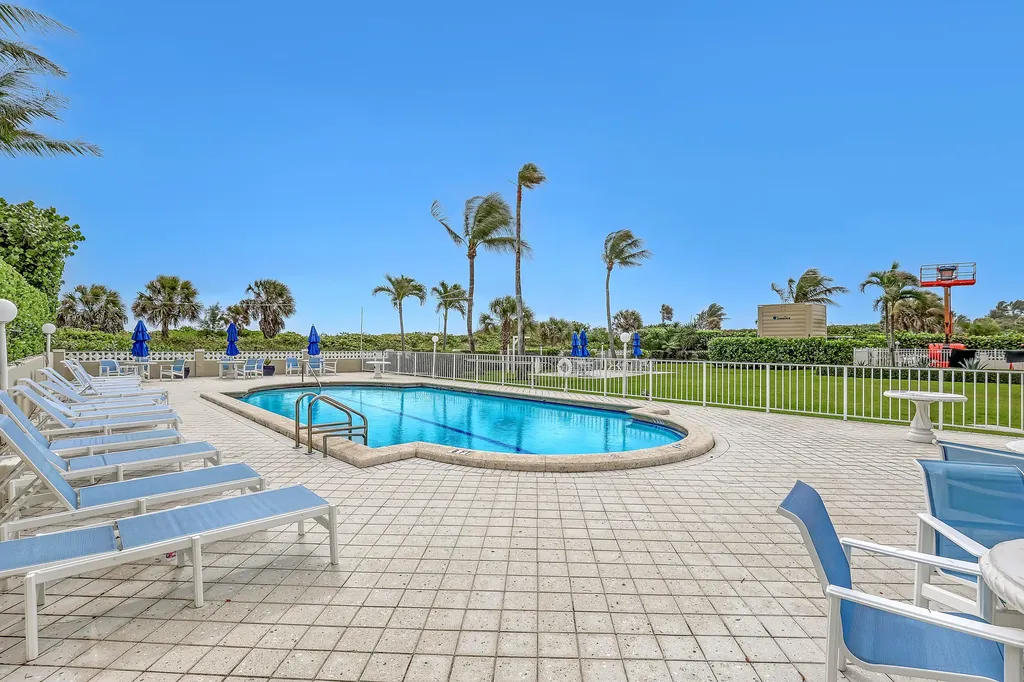 125 S Ocean Avenue Palm Beach Shores FL 33404