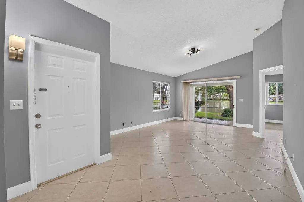 9220 A Vineland Court Boca Raton FL 33496