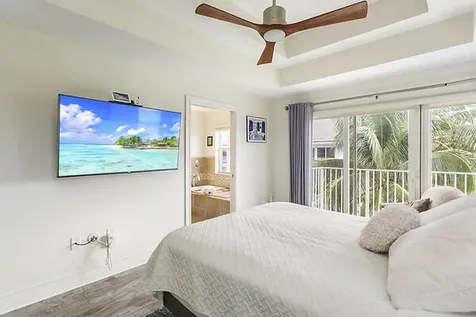 2725 NE 8th Avenue Wilton Manors FL 33334
