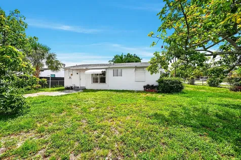 1716 N 25th Avenue Hollywood FL 33020