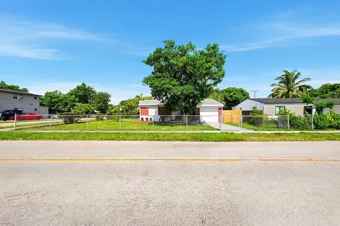 1716 N 25th Avenue Hollywood FL 33020