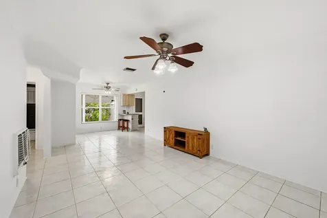1716 N 25th Avenue Hollywood FL 33020