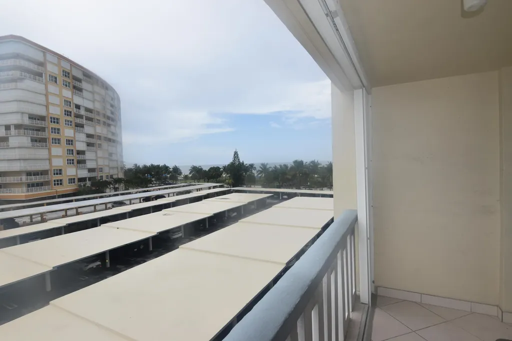 305 N Pompano Beach Boulevard Pompano Beach FL 33062