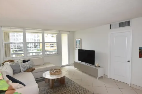 305 N Pompano Beach Boulevard Pompano Beach FL 33062