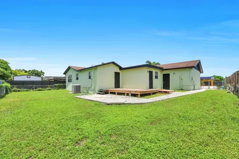 26604 SW 124th Court Homestead FL 33032