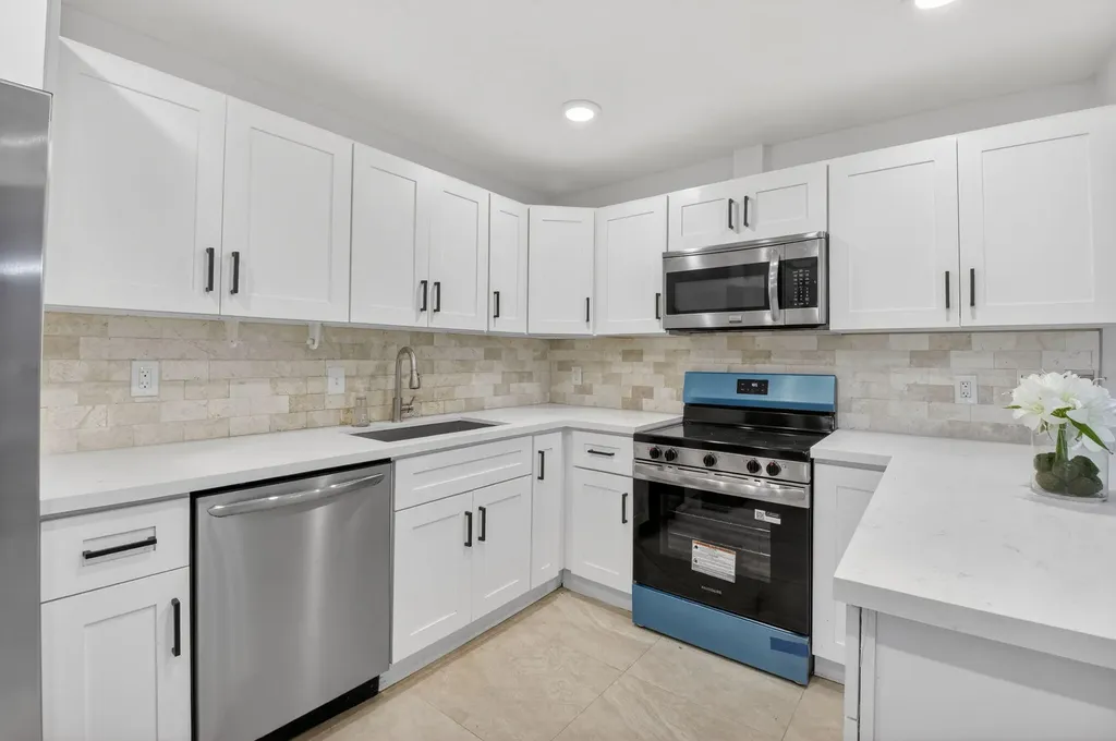 717 NW 29th Avenue Delray Beach FL 33445