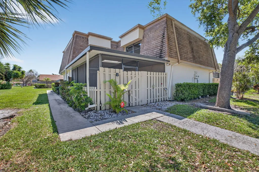 717 NW 29th Avenue Delray Beach FL 33445
