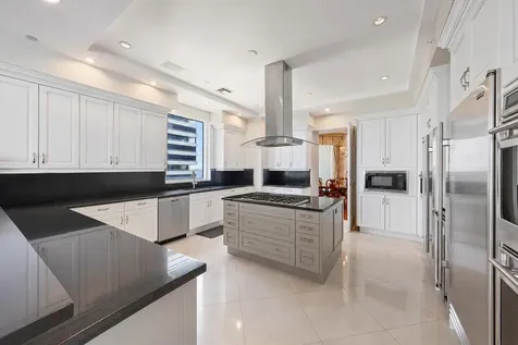 5310 N Ocean Drive Singer Island FL 33404