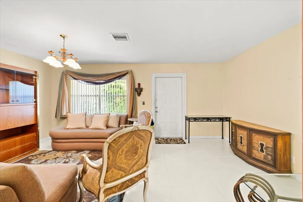1830 Keenland Circle West Palm Beach FL 33415