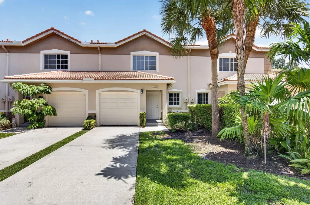 6689 Old Farm Trail Boynton Beach FL 33437