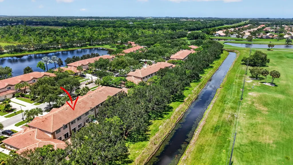 6689 Old Farm Trail Boynton Beach FL 33437