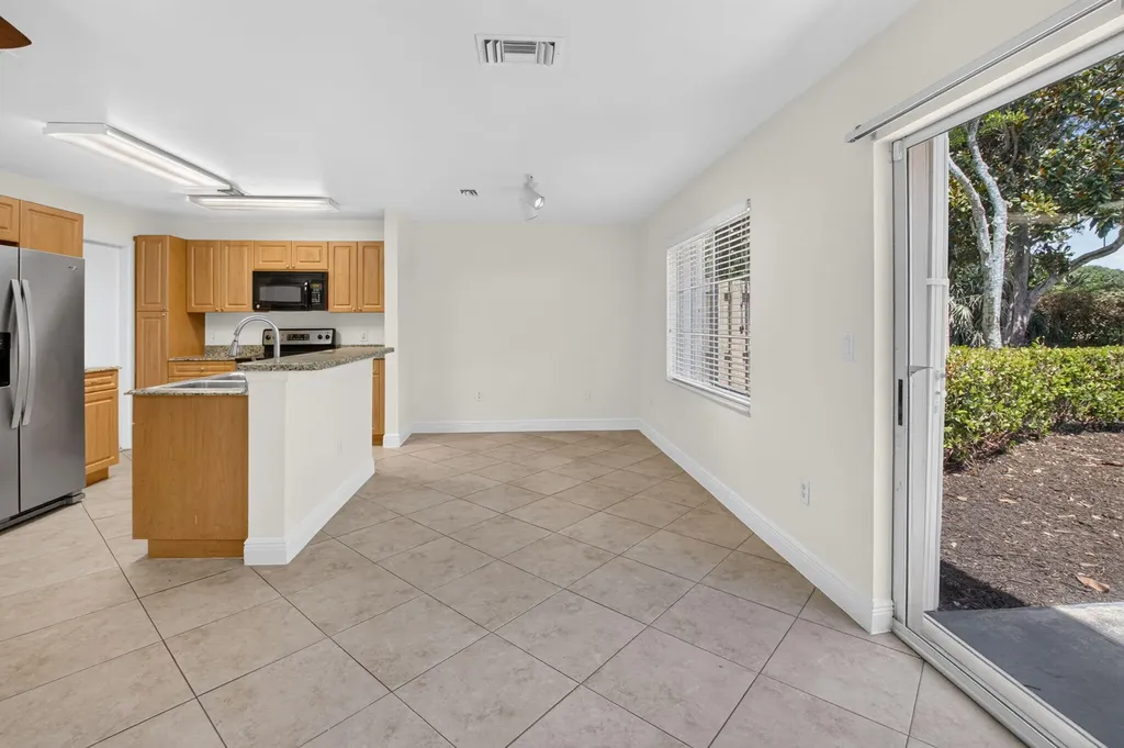 6689 Old Farm Trail Boynton Beach FL 33437