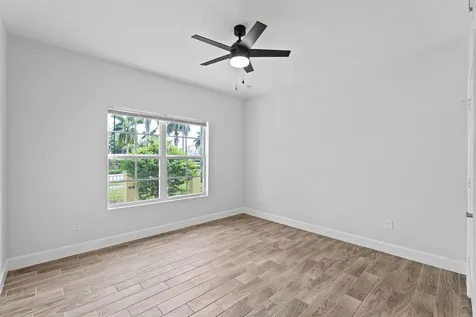 56 W 12th Street Riviera Beach FL 33404