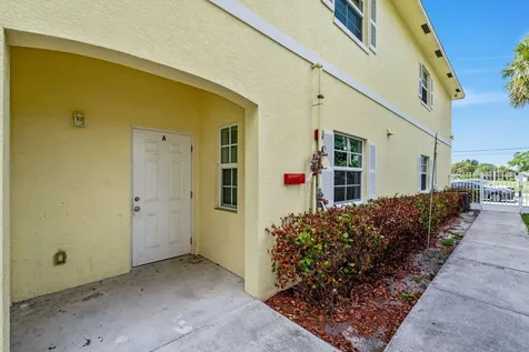 56 W 12th Street Riviera Beach FL 33404