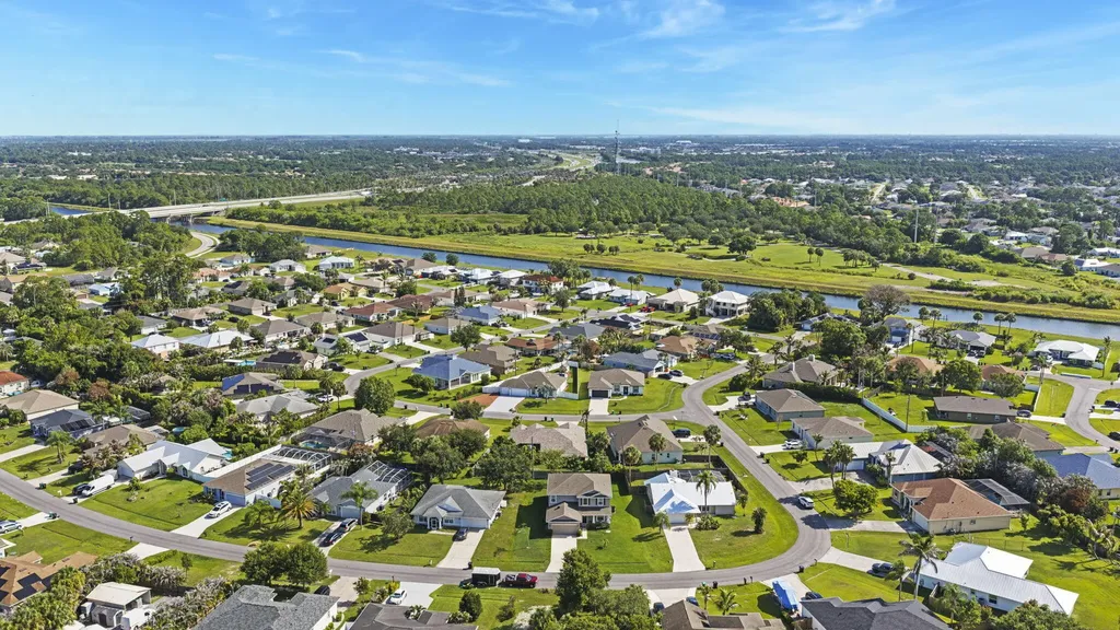 2241 SW Abalon Circle Port St Lucie FL 34953