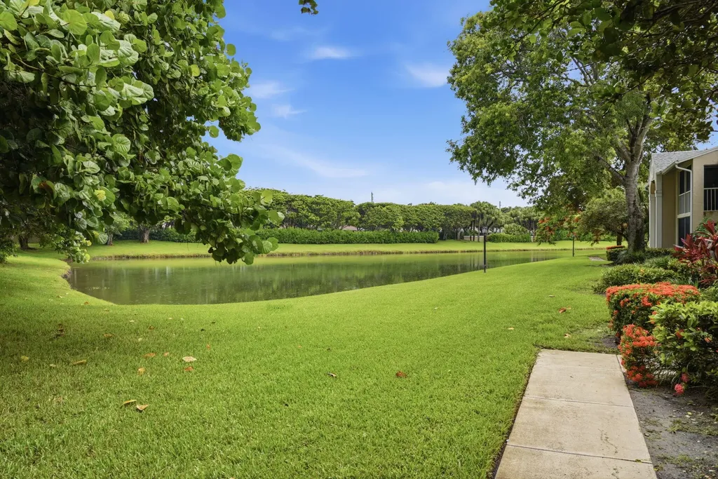 13811 Oneida Drive Delray Beach FL 33446
