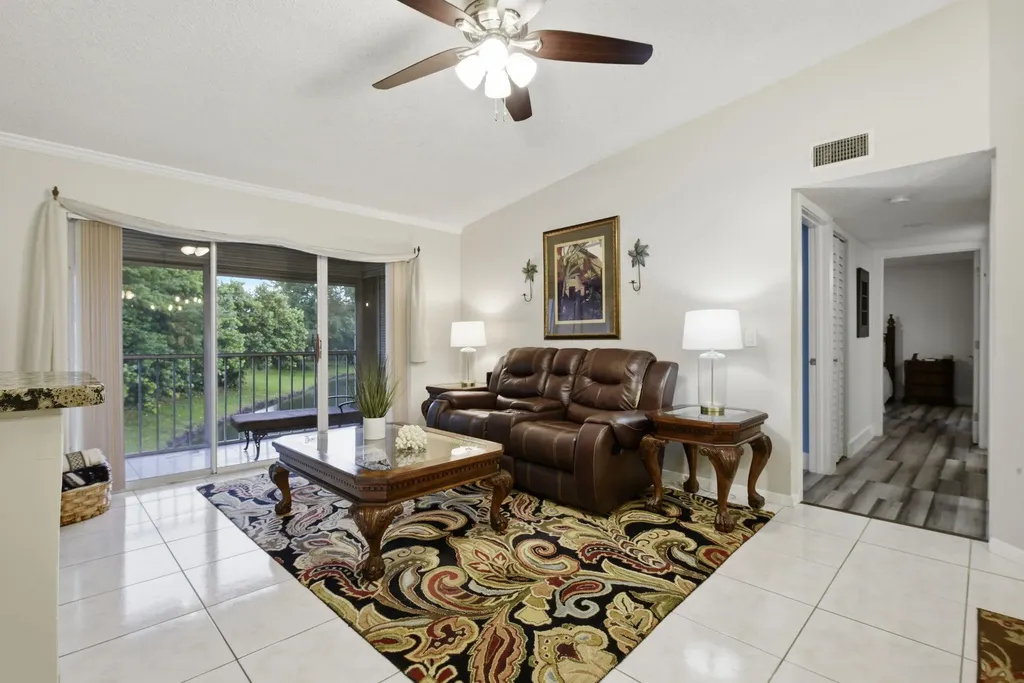 13811 Oneida Drive Delray Beach FL 33446