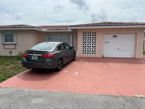 5803 NW 86th Avenue Tamarac FL 33321
